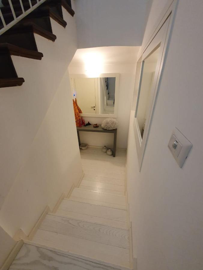 White Stylish 3 Apartment